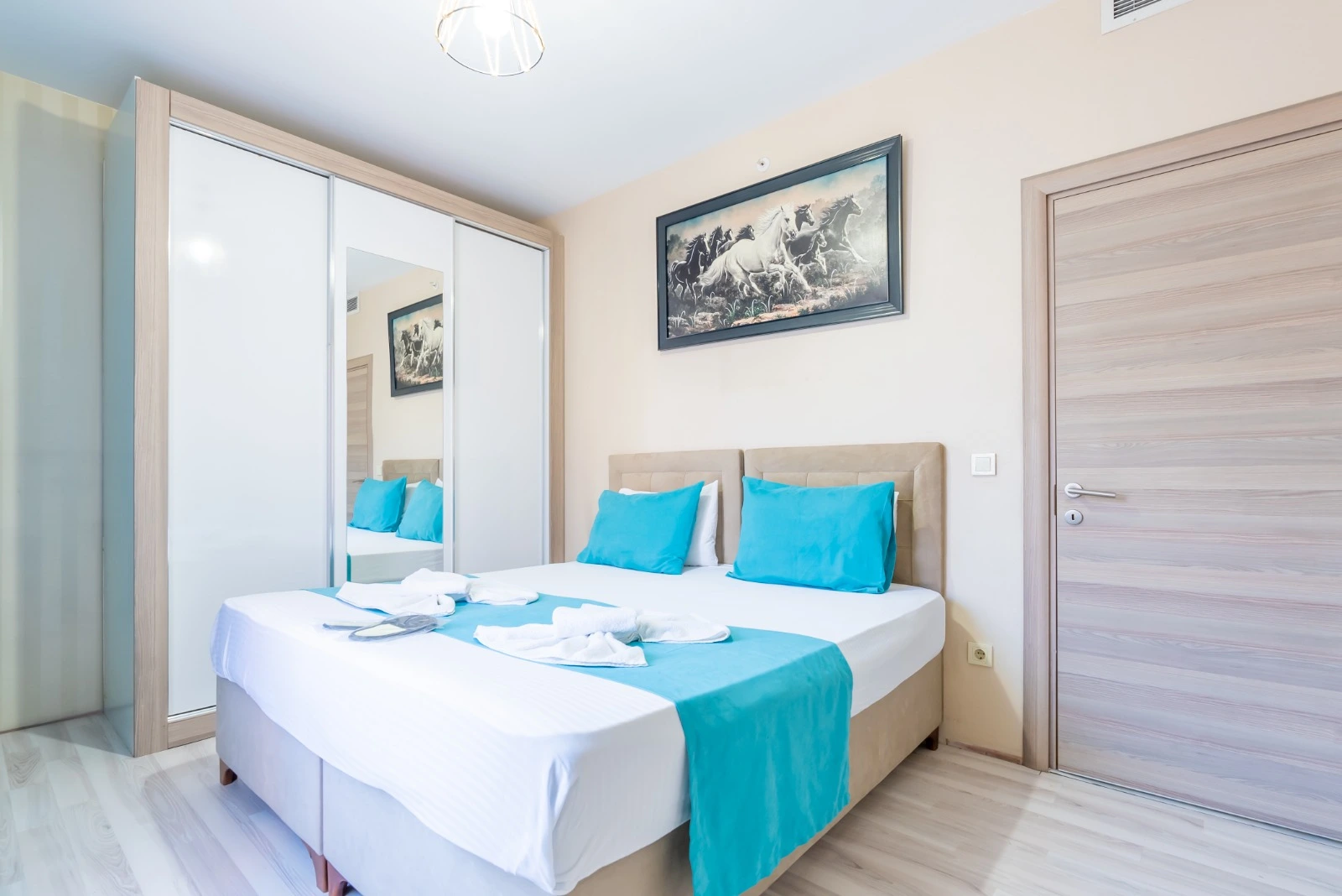 Sefaköy Suit 4 Kişilik